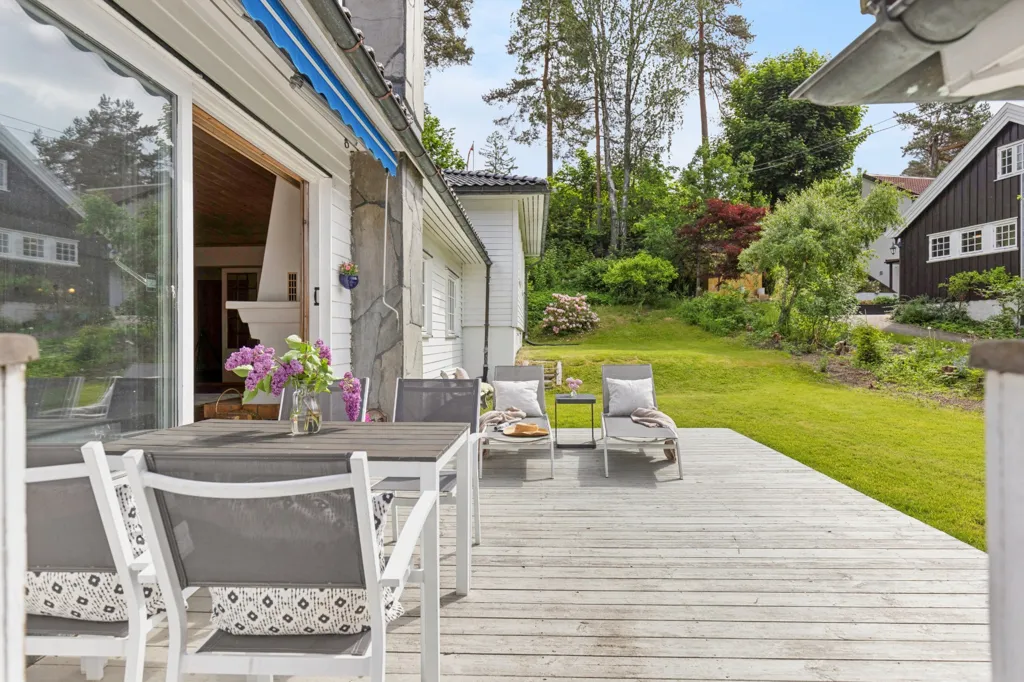 Terrazza - Detached House with Garden in Blommenholm