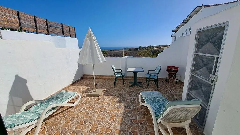Terrazza - Rustic Farmhouse with Pool near Maspalomas