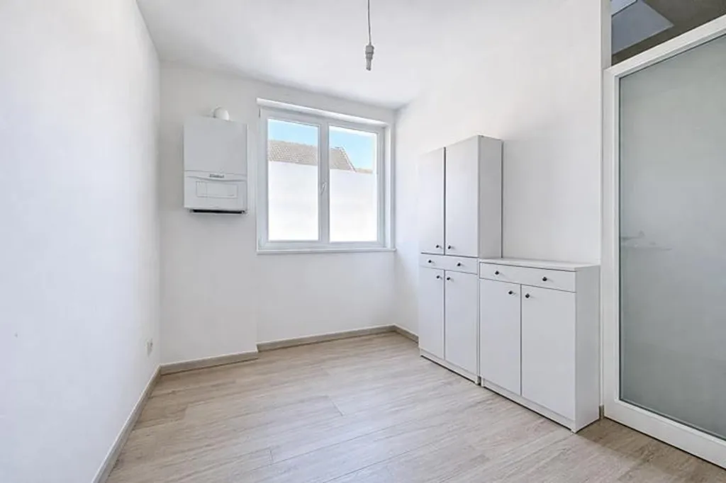 Rooms - Spacious Apartment with Terrace in Seraing