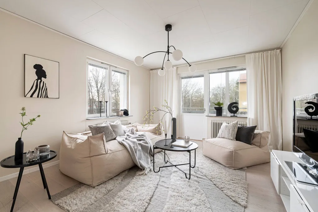 Living Room - Apartment with Balcony in Västmanland