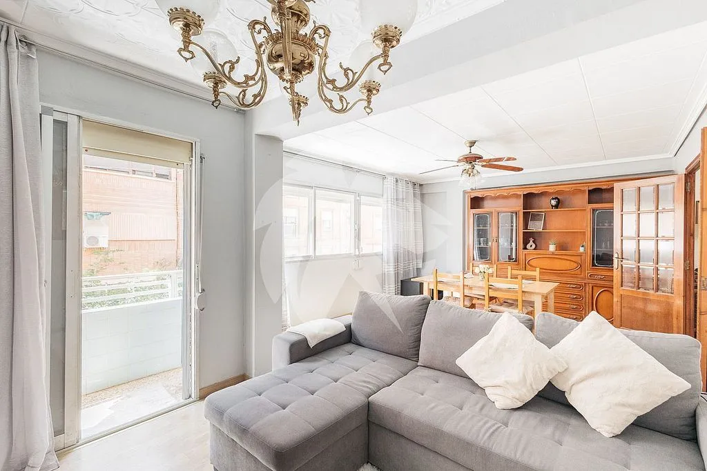 Elutuba - Apartment with Balcony in La Malvarrosa