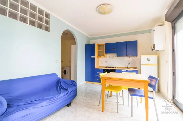 Appartamento arredato con balcone fronte mare a Manfredonia