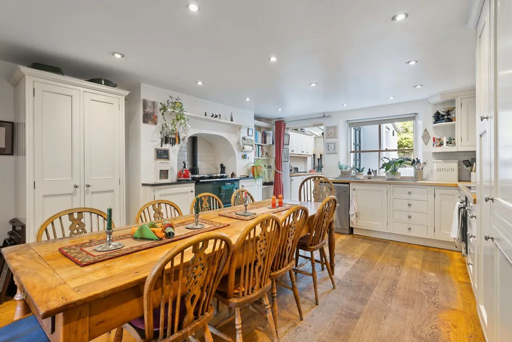 Salle à manger - Maison 5 chambres à London