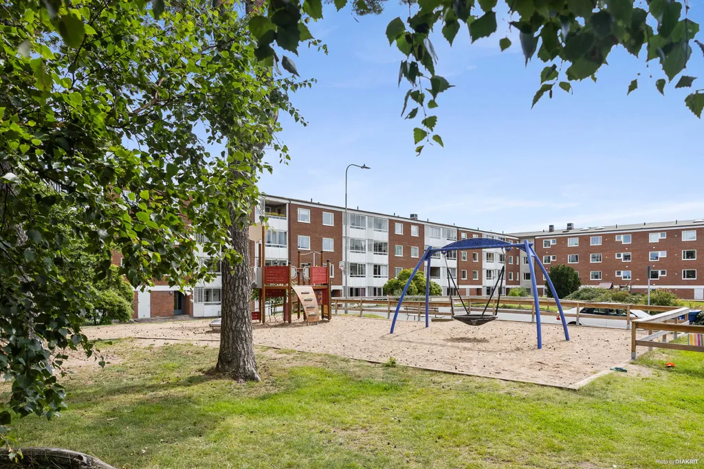 Garden - Well-Planned Two-Bedroom Apartment in Sutteräng