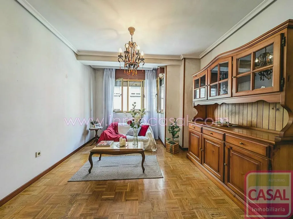 Elutuba - 1-Bed Flat with South-Facing Terrace in Mieres