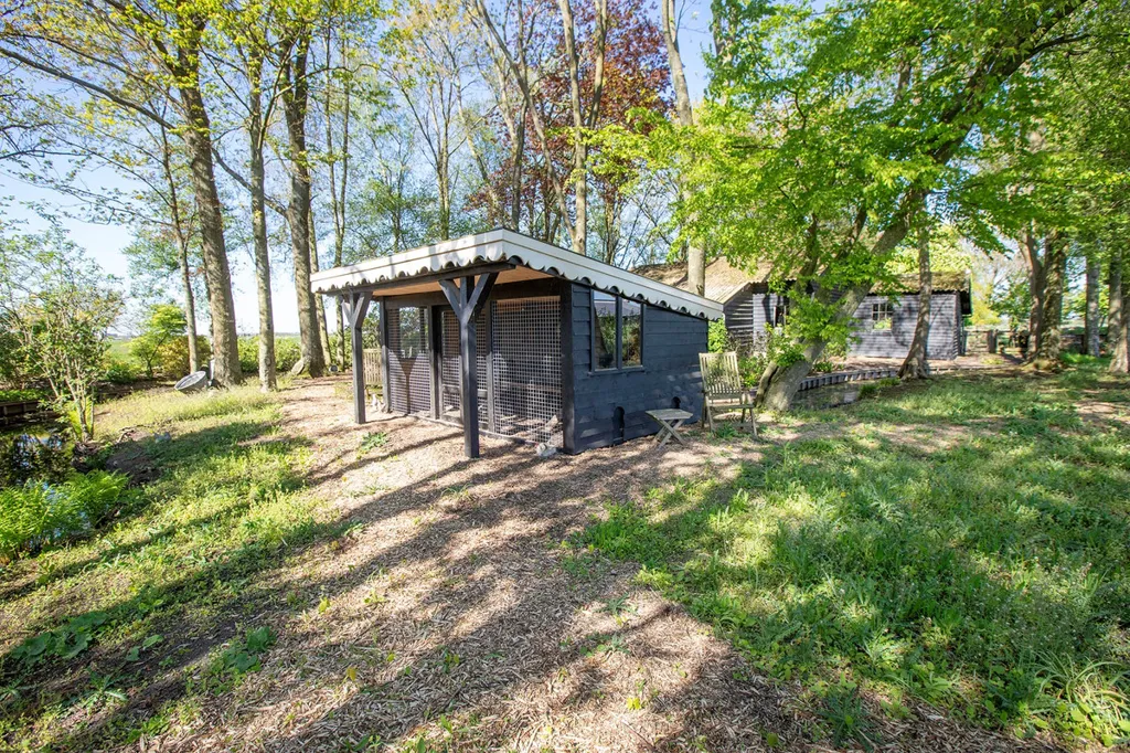 Aed - Charming Landhouse with Parkland in Linschoten