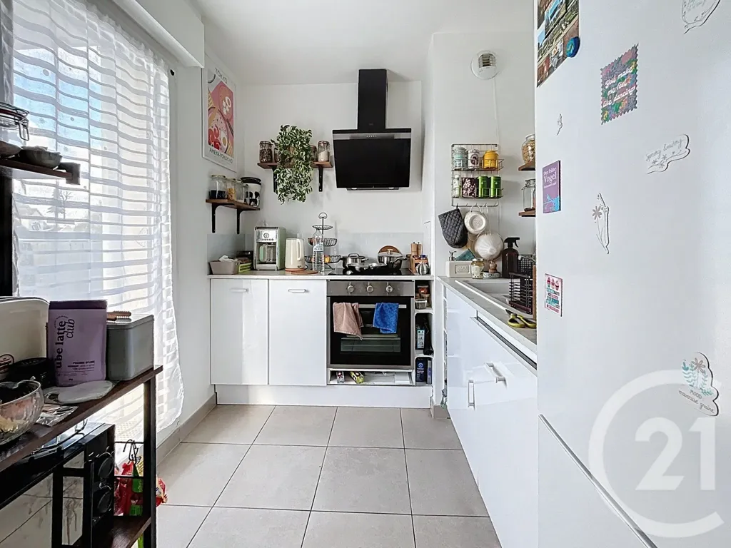 Cuisine - Appartement F3 avec Balcon à Houilles