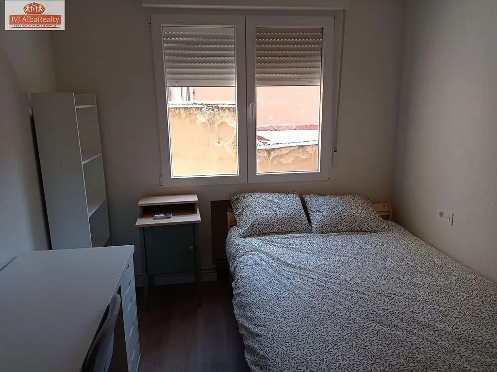 Chambres - Fully Renovated Flat with Garage in Albacete
