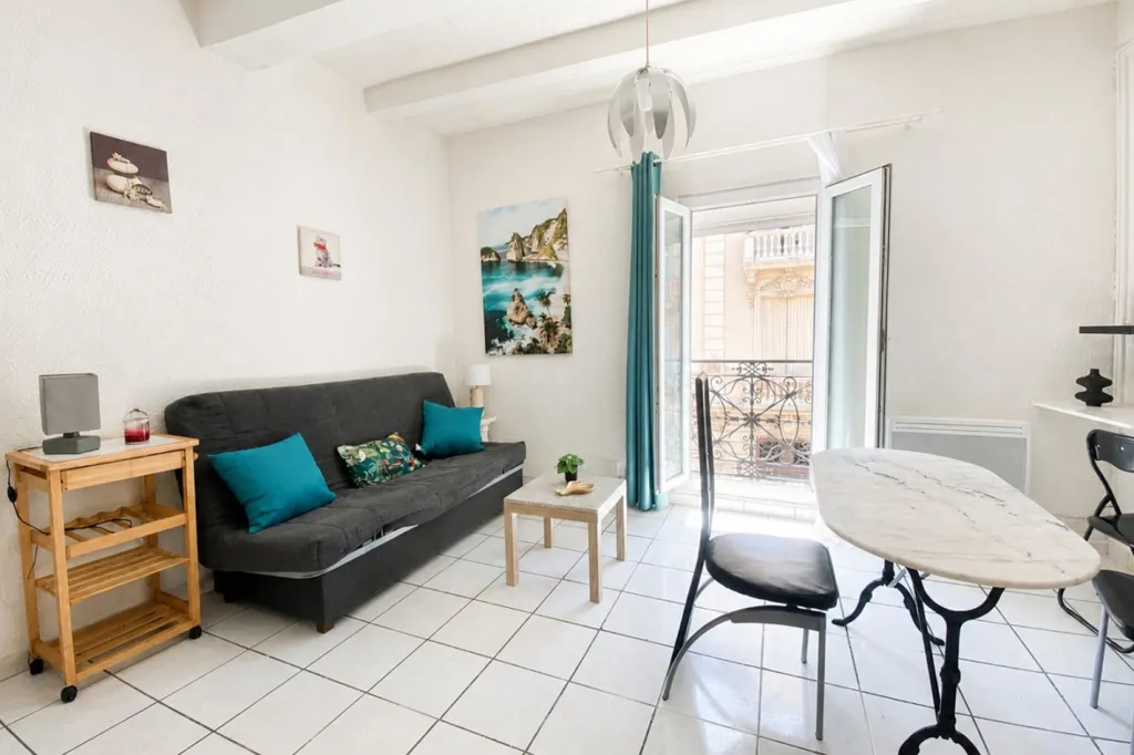 Elutuba - Studio with City Centre Proximity in Béziers