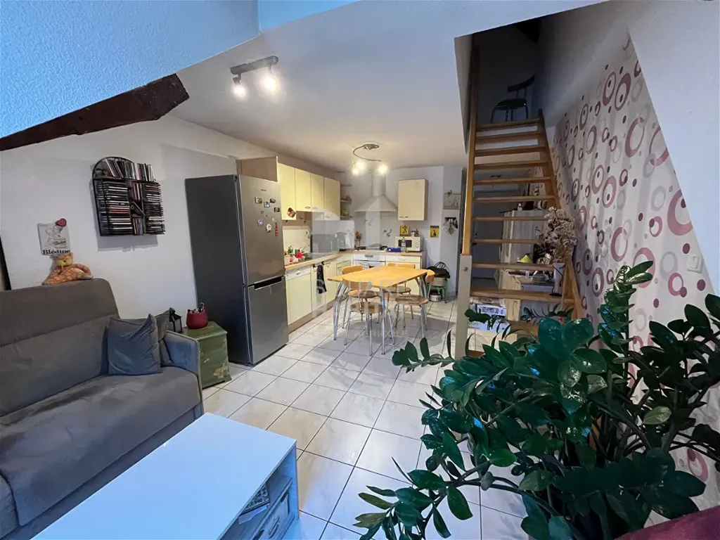 Duplex Apartment with Garage in Mandelure