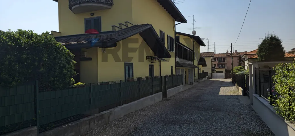 Extérieur - Charm Duplex with Veranda in Lentate Sul Seveso