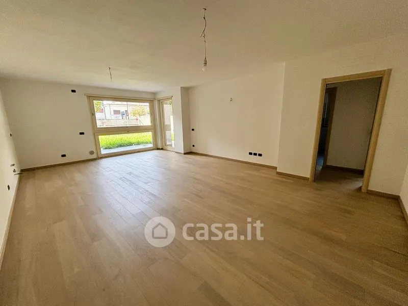 Soggiorno - Triplex with Garden in Morbegno Centre