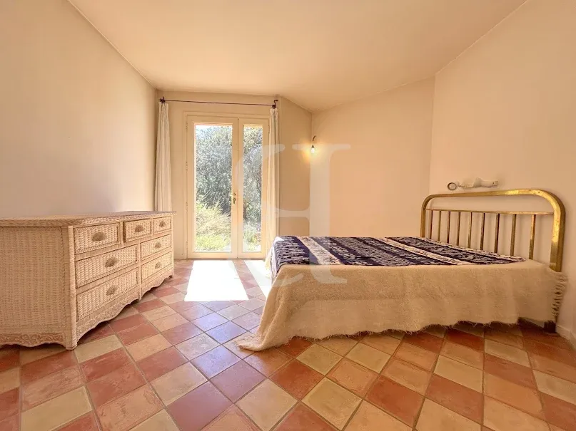 Magamistoad - Architectural Villa with Panoramic View near Cavaillon