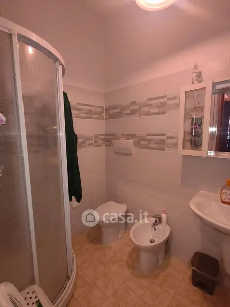 Salles de bain - Fully Furnished Flat with Balcony in Fabriano
