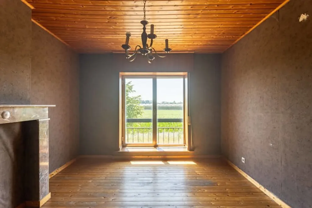 Rooms - House to Renovate with Garden in Meldert
