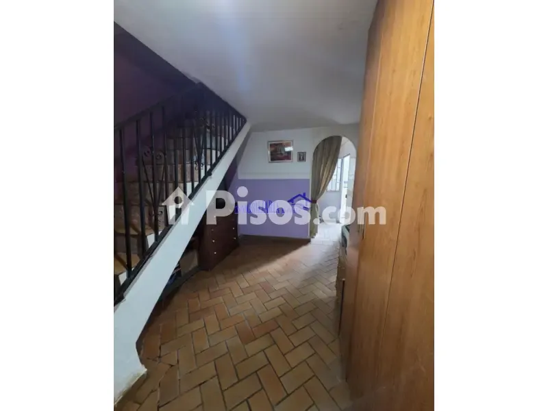Pièces - Two-Storey House with Terrace in Cañero