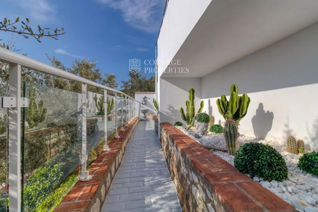 Terrass - Luxury Villa with Sea Views in Mijas