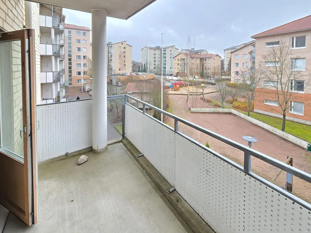Balcon - Apartment with Balcony and Sauna in Kerava Centre