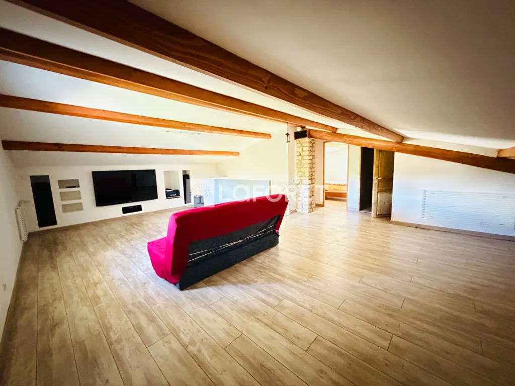 Rooms - Contemporary Villa with Terrace in Velleron