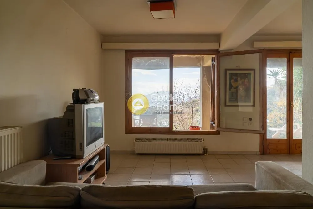 Appartement 9 pièces à GR
