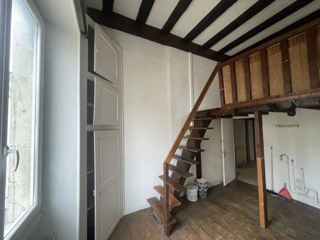 Pièces - Appartement Type 2 à Rénover au Centre de Poitiers