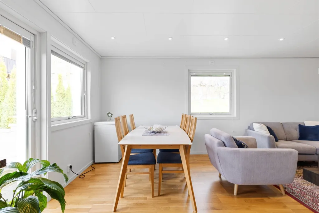 Söögituba - Two-Home Estate with Generous Outdoor Space in Jönköping
