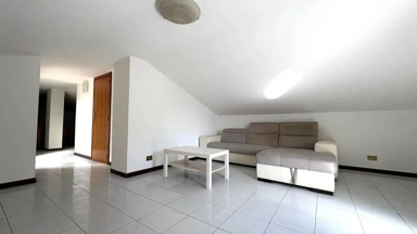 Kõik fotod (23) - Brightly Laid-Out Apartment with Terrace in Mascalucia