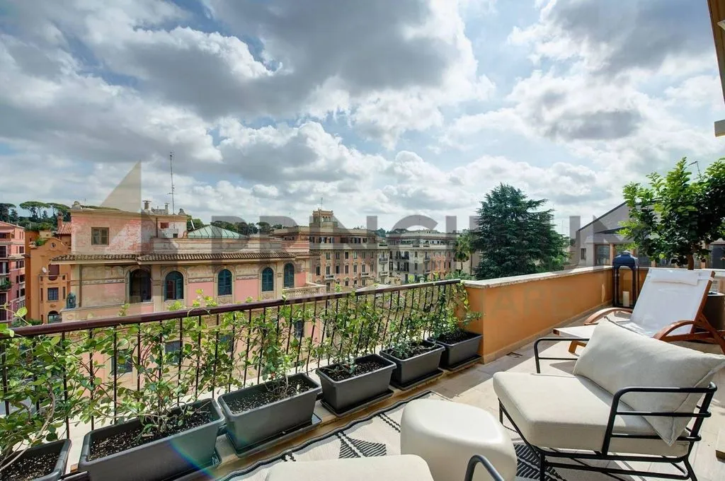 Balcon - Luxury Penthouse with Terrace in Rome