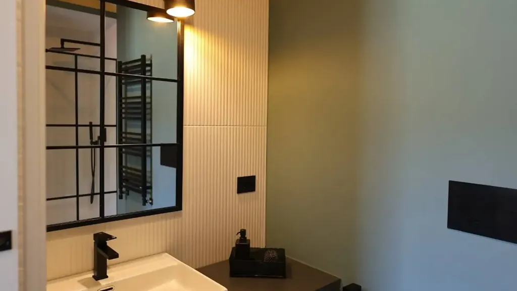 Bagni - Modernised Two-Bedroom Apartment in Ortona