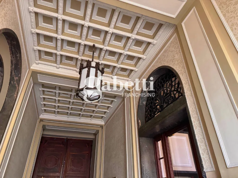 hallway_entrance