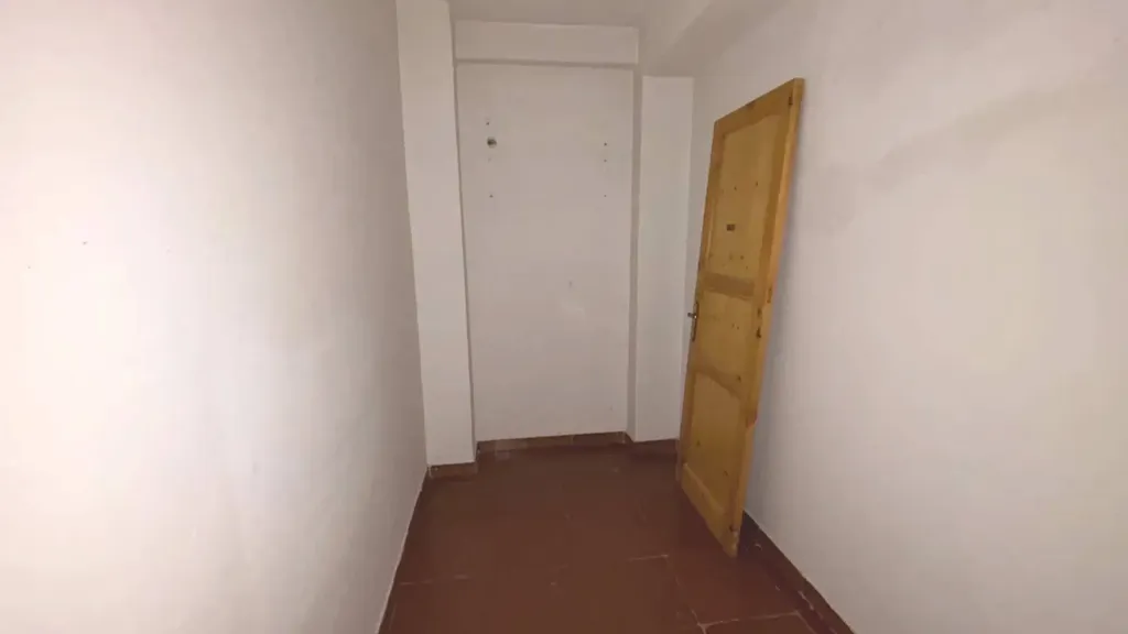 Esik - Apartment with Balcony in Spezzano della Sila