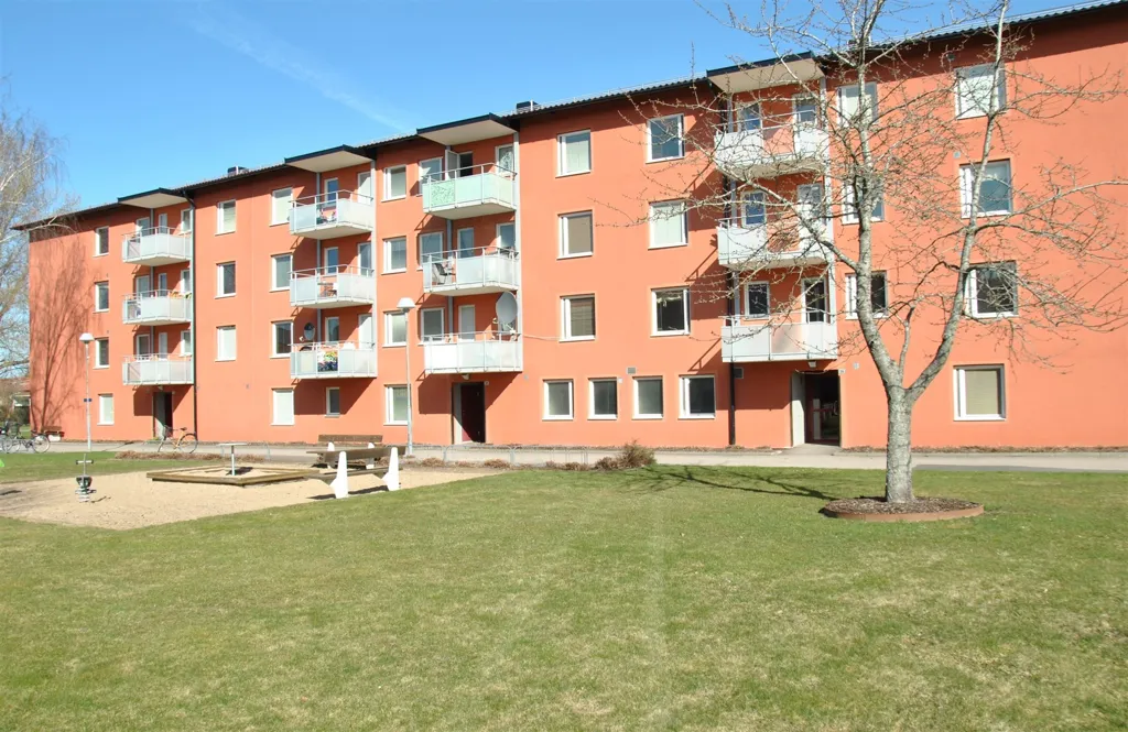 Extérieur - Corner Flat with Renovated Features in Bokgatan