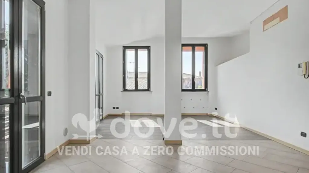 Toad - Rustic-Style Flat with Terrace in Bonate Sopra
