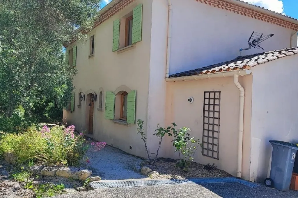Välivaade - Bastide with Pool and Garden in Sommières