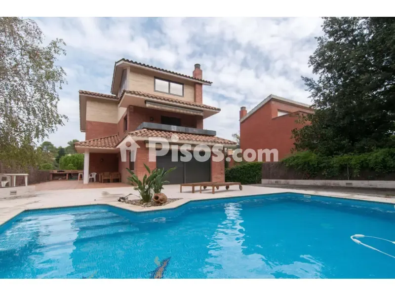Bassein - Luxury Chalet with Private Pool in La Floresta