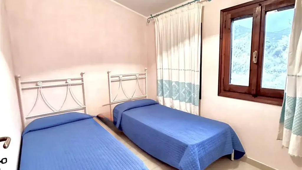 Bedrooms - Rustic Apartment with Private Garden in Pula