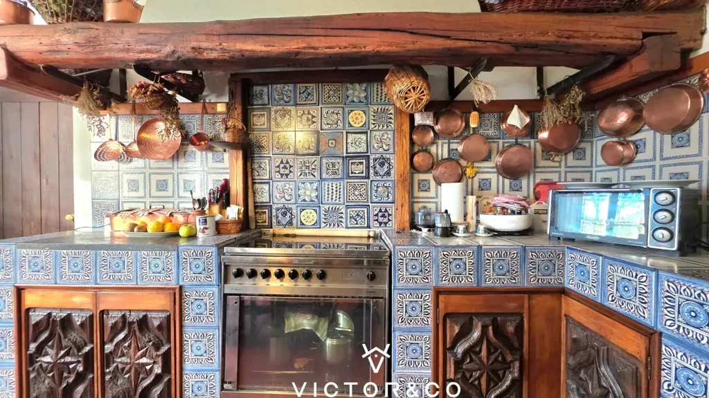 Kitchen - Villa with Garden in Novara