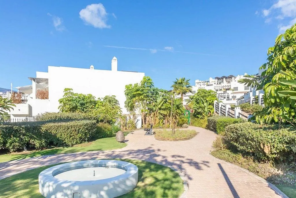Aed - Penthouse with Sea View in Estepona