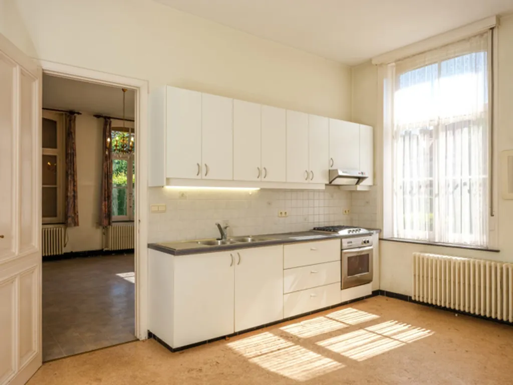 Cucina - Historic Pastorate with Potential in Town Centre