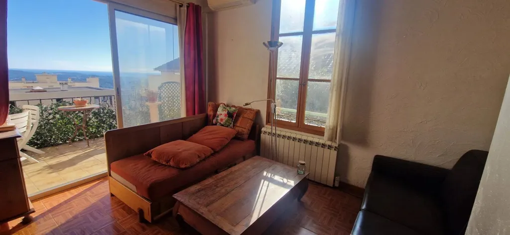Séjour - Maison des Années 1930 avec Vue Mer à Grasse