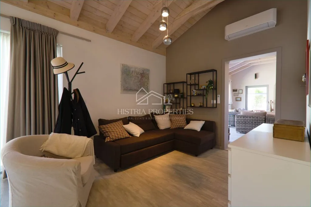 Séjour - Traditional Istrian Villa with Pool in Poreč