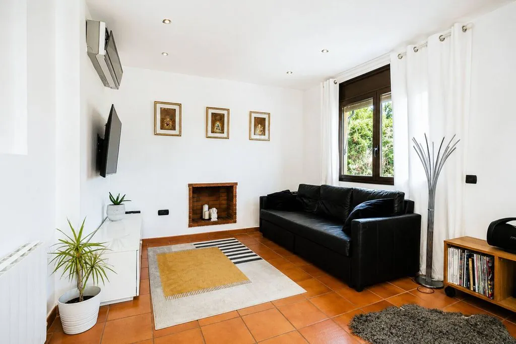 Séjour - Contemporary 5-Bedroom House with Pool in Sitges