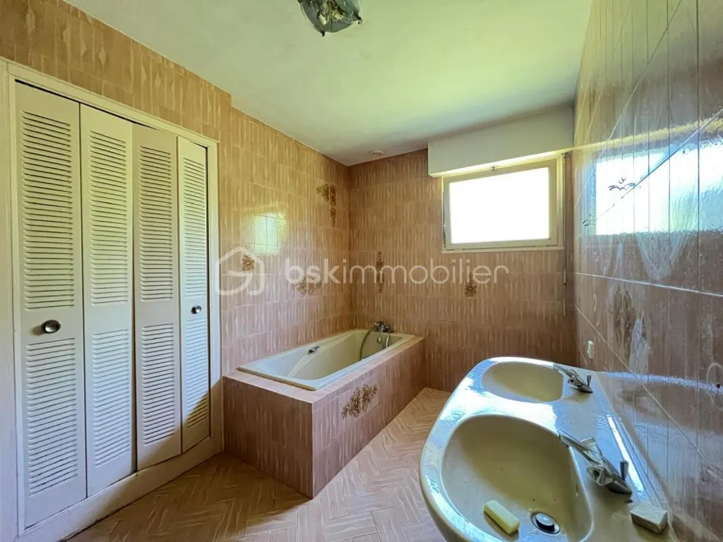 Vannitoad - House with Large Annex in Rural Setting