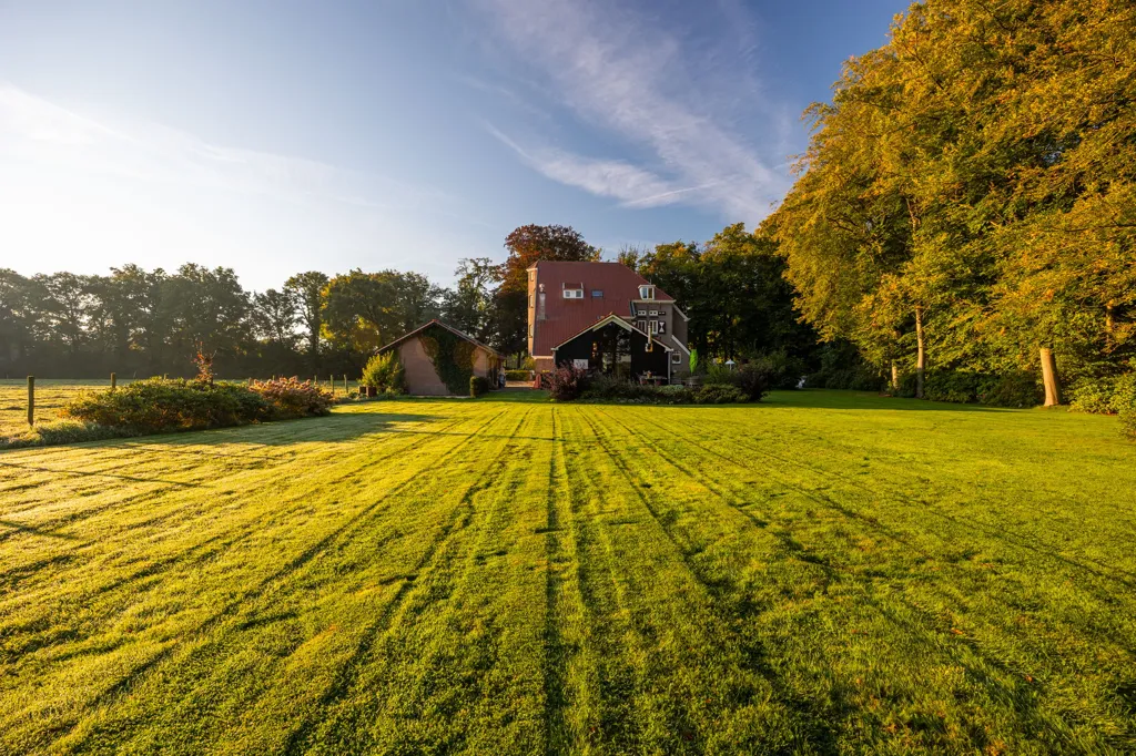 Jardin - Historic Villa with Garden in Almen