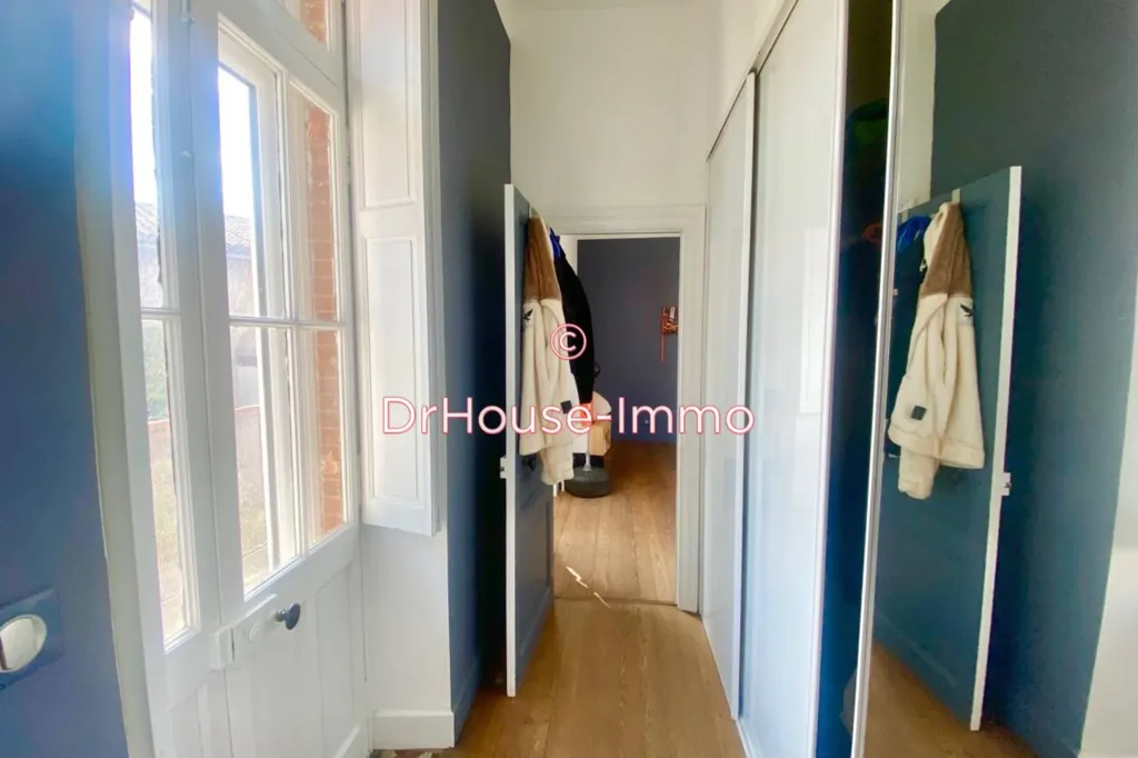 Entrée - Ensemble Immobilier Rénové avec Balcon à Carcassonne