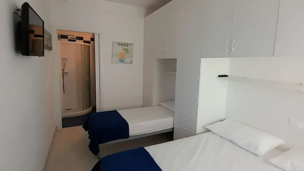 Chambres - Seafront Studio with Balcony in Jesolo