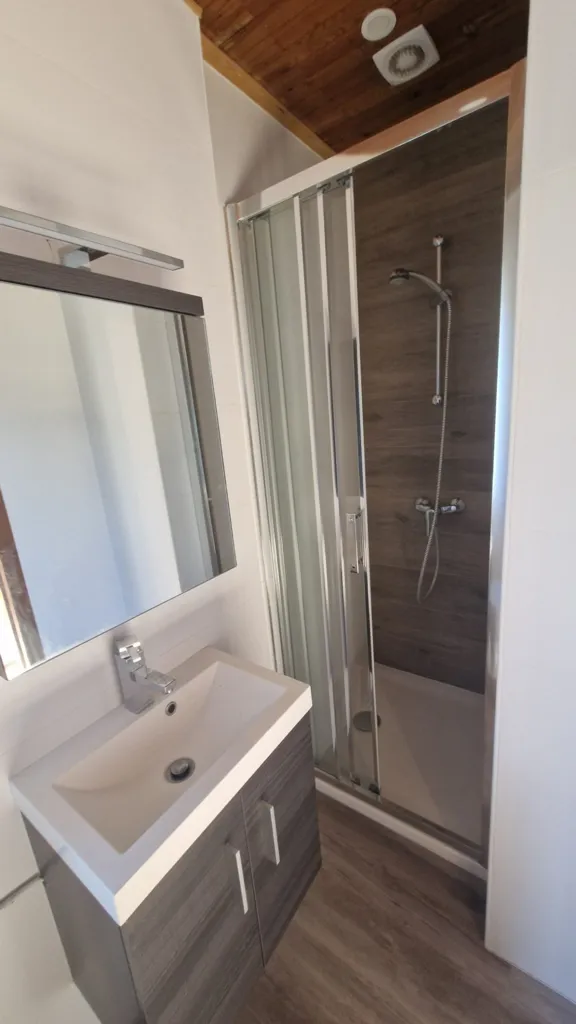 Salles de bain - Studio Calme dans Maison à Trevignin