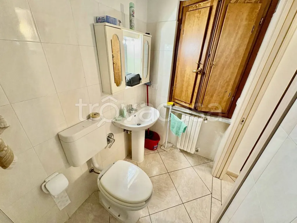 Bagni - Recently Refined Apartment with Central Location in Fossano