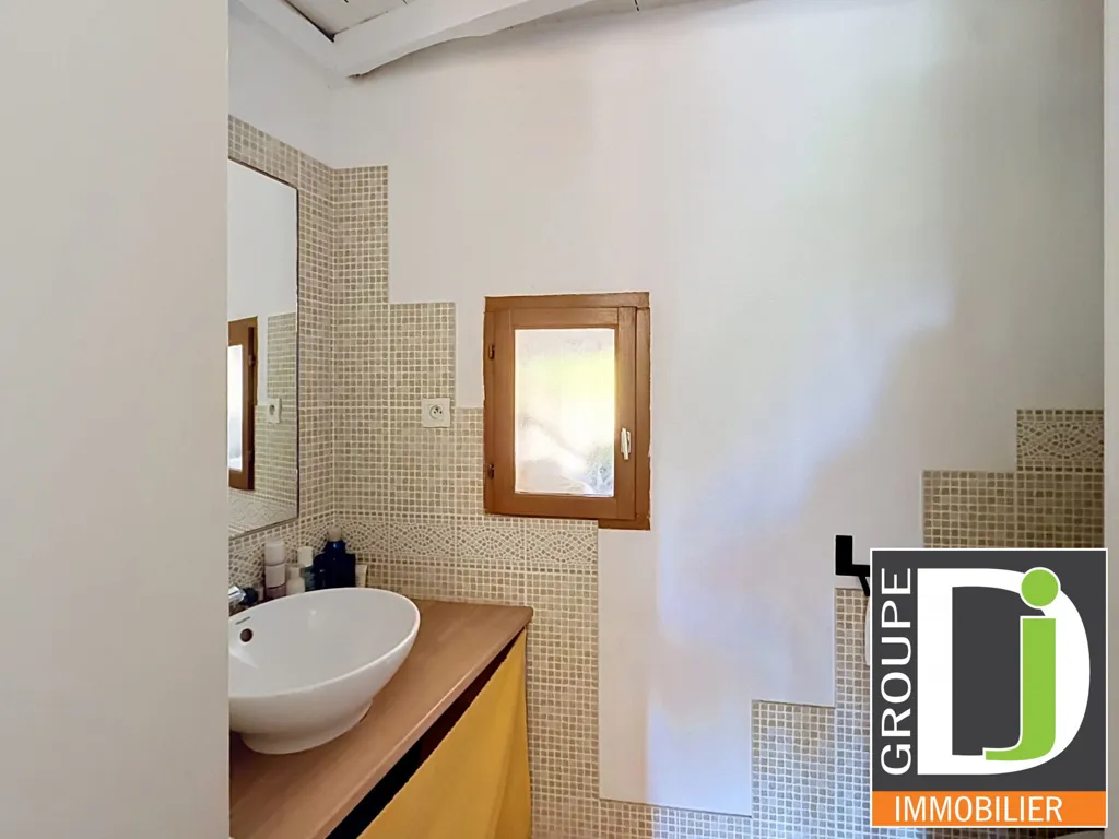 Salles de bain - Maison de Charme avec Terrasse à Étoile-sur-Rhône