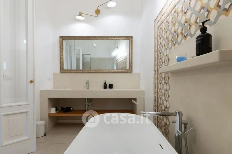 Bathrooms - Restored Terraced House with Spa in Ostuni